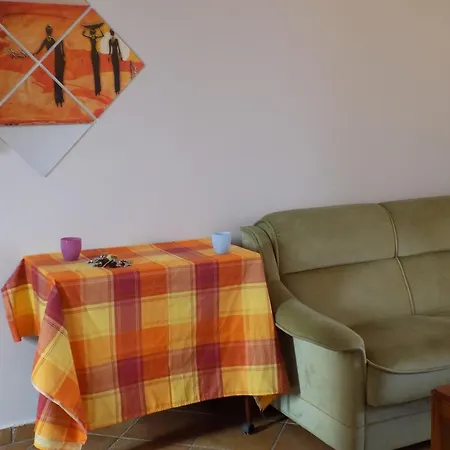 Apartment Kolona Lixouri